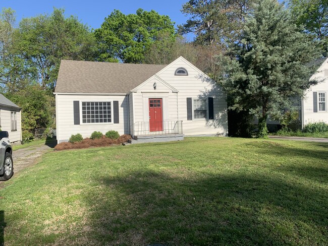 property at 123 S Lovell Ave
