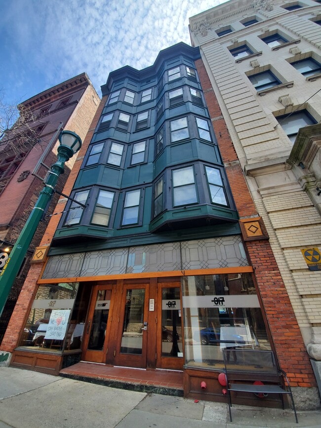 317 Montgomery St Apartments and Nearby Syracuse Apartments For Rent