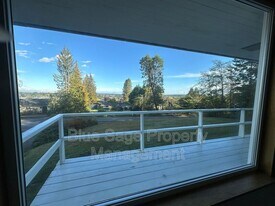 421 Reservoir Rd in Sequim, WA - Building Photo