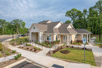 Rosewood Commons in Charlotte, NC - Building Photo - Building Photo