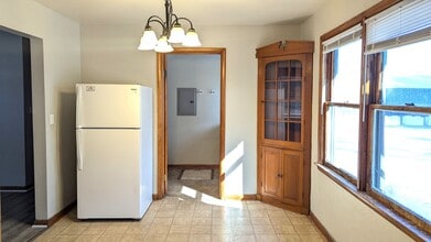 4505 E Apple Ave in Muskegon, MI - Building Photo - Building Photo