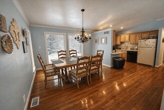 2470 Crooked Lake Rd in Chelsea, MI - Building Photo - Building Photo