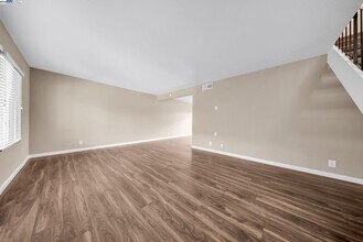 4446 Seminole Way in Pleasanton, CA - Building Photo - Building Photo