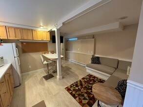 7319 17th Ave NE in Seattle, WA - Building Photo - Building Photo