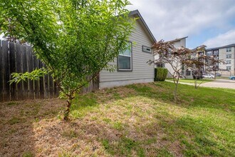 6404 Carson Rdg in Austin, TX - Building Photo - Building Photo