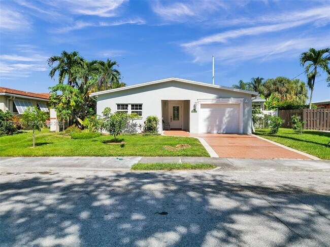 1205 Guava Is in Fort Lauderdale, FL - Building Photo - Building Photo