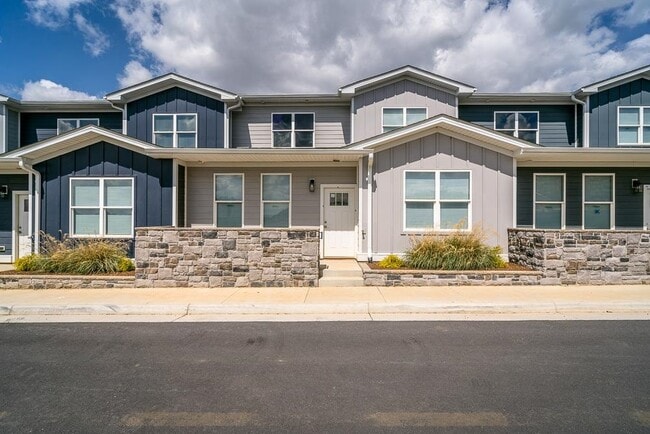 property at 1524 Crownpoint Dr