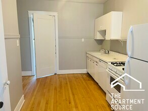 1905 W Argyle St, Unit 3 in Chicago, IL - Building Photo - Building Photo