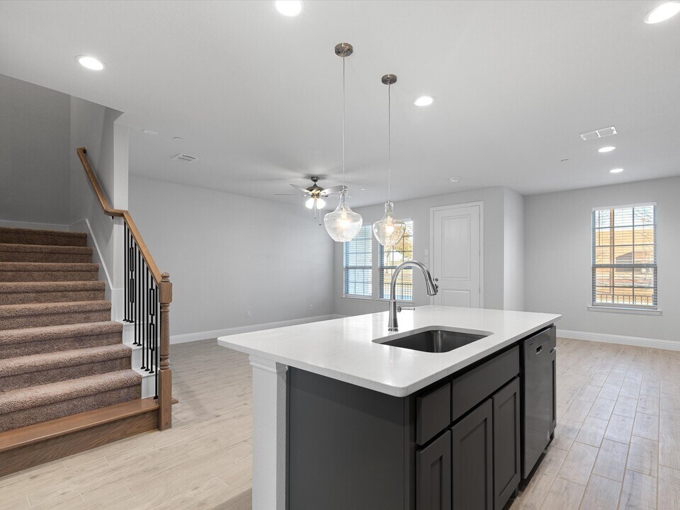 6116 Bursey Rd in Watauga, TX - Building Photo