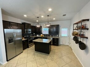 9114 Bowen Br in San Antonio, TX - Building Photo - Building Photo
