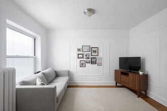 679 W Wrightwood Ave in Chicago, IL - Building Photo - Building Photo