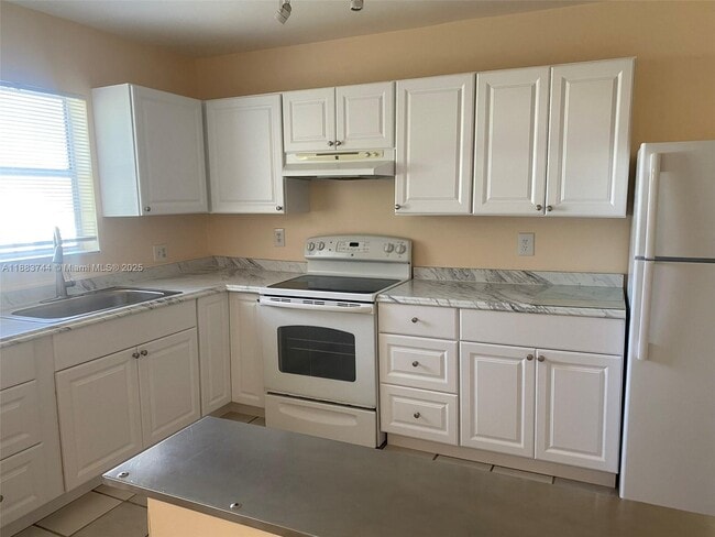 property at 10772 La Placida Dr