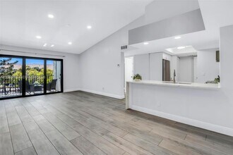 9288 W Atlantic Blvd in Coral Springs, FL - Building Photo - Building Photo