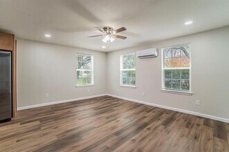 4901 Curzon Ave in Fort Worth, TX - Building Photo - Building Photo