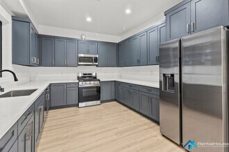 3005-3002 La Paz Dr in Los Angeles, CA - Building Photo - Building Photo