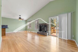 9806 Garrison Ct in Westminster, CO - Building Photo - Building Photo