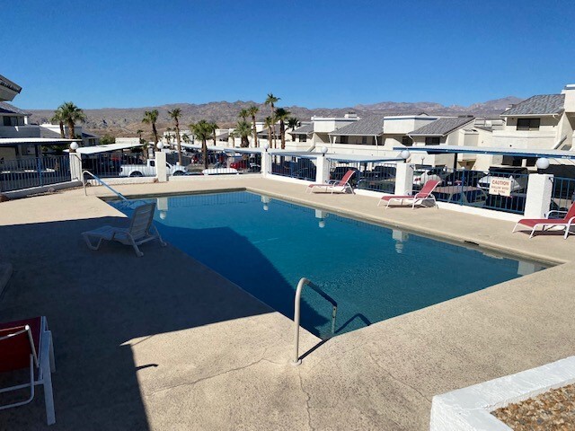 2022 Merrill Ln, Unit 3 i in Bullhead City, AZ - Building Photo