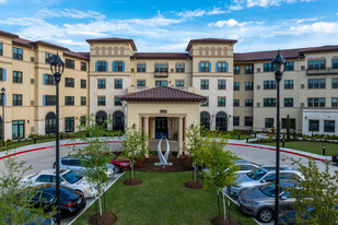 Grand Living at Tuscan Lakes Apartments