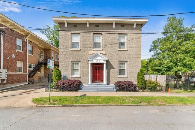 property at 504 E 6th St