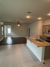 7977 Brown Hickory Ave in Baton Rouge, LA - Building Photo - Building Photo