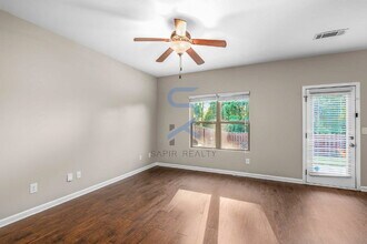 317 Clover Brook Dr in Locust Grove, GA - Building Photo - Building Photo