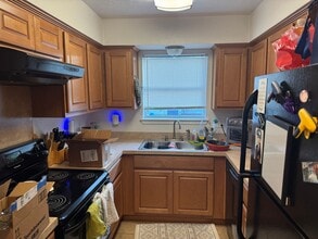 DECEMBER MOVE IN! Cute 3 Bedroom 1.5 Bath in Bryan, TX - Building Photo - Building Photo