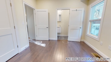 161 4th St in Medford, MA - Building Photo - Building Photo