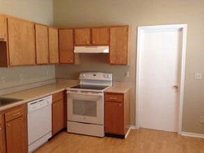 175 Bent Stream Ln in Brownsburg, IN - Foto de edificio - Building Photo