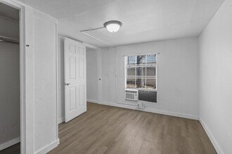 10 Frank Cir in Denison, TX - Building Photo - Building Photo