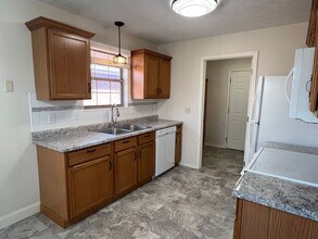 4345 S Roanoke Ave in Springfield, MO - Building Photo - Building Photo