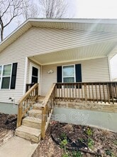 325 S 16th St in St. Joseph, MO - Building Photo - Building Photo
