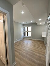 423 W Belden Ave, Unit 432-06 in Chicago, IL - Building Photo - Building Photo