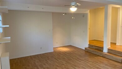 925 1/2 Tularosa Dr in Los Angeles, CA - Building Photo - Building Photo