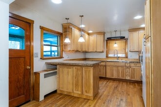 851 6th Ave in Fairbanks, AK - Building Photo - Building Photo