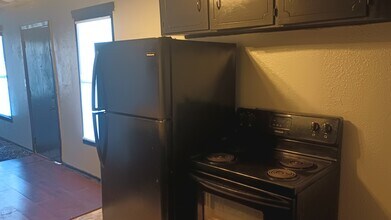 216 Southside Dr in Killeen, TX - Foto de edificio - Building Photo