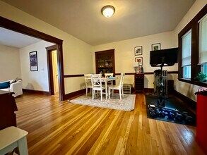 112 Colborne Rd, Unit 2 in Boston, MA - Building Photo - Building Photo