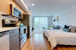 Mysa Apartments in Seattle, WA - Building Photo