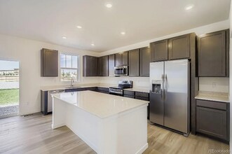 330 Donna Ln in Johnstown, CO - Building Photo - Building Photo