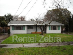 2410 P St in Merced, CA - Building Photo - Building Photo