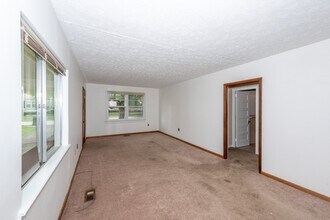 1011 Cherry St in Alcoa, TN - Building Photo - Building Photo