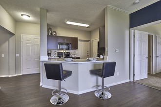 Commons at Briargate in Colorado Springs, CO - Foto de edificio - Building Photo