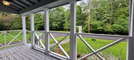 128 Cole Bank Rd in Saugerties, NY - Foto de edificio - Building Photo