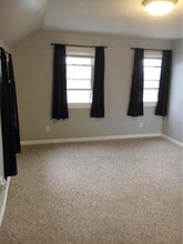 258 Lee St, Unit 258 and a half in Winona, MN - Building Photo - Building Photo