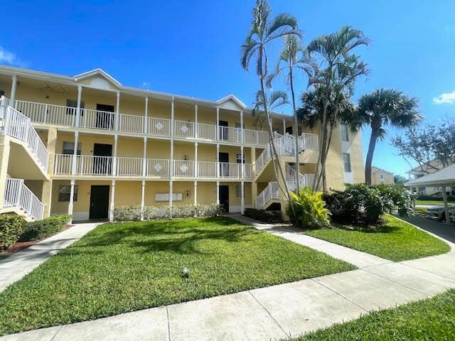 6339 La Costa Dr in Boca Raton, FL - Building Photo - Building Photo