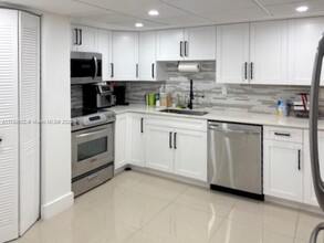14362 SW 97th Terrace in Miami, FL - Building Photo - Building Photo