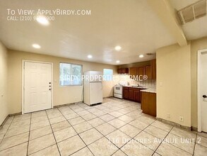 116 Dolores Ave-Unit -2 in San Antonio, TX - Building Photo - Building Photo