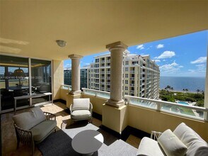 445 Grand Bay Dr in Key Biscayne, FL - Building Photo - Building Photo