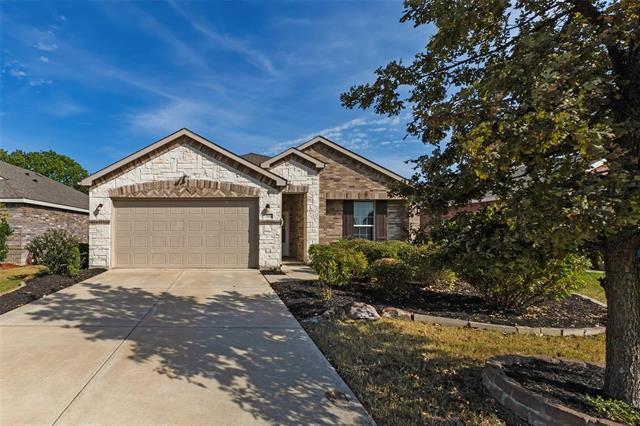 property at 2904 Whispering Pine Blvd