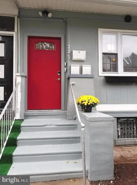 property at 225 S 49th St