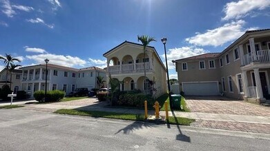 14044 SW 276th Way in Homestead, FL - Building Photo - Building Photo